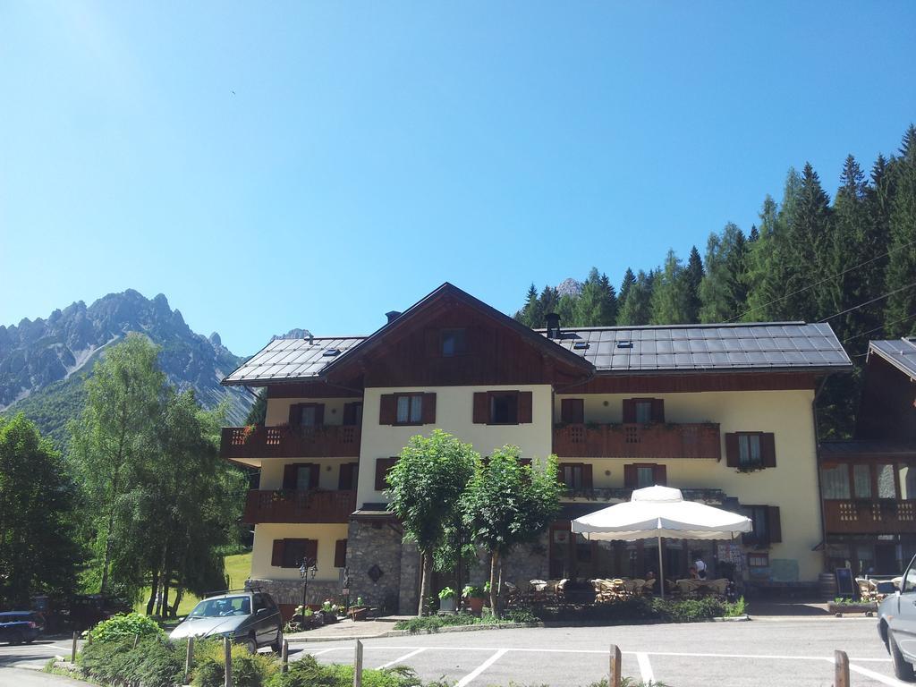 Albergo Nuoitas Forni di Sopra Zewnętrze zdjęcie